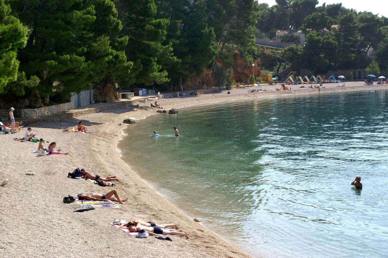 Apartments By The Sea Brela, Makarska - 18356 Extérieur photo