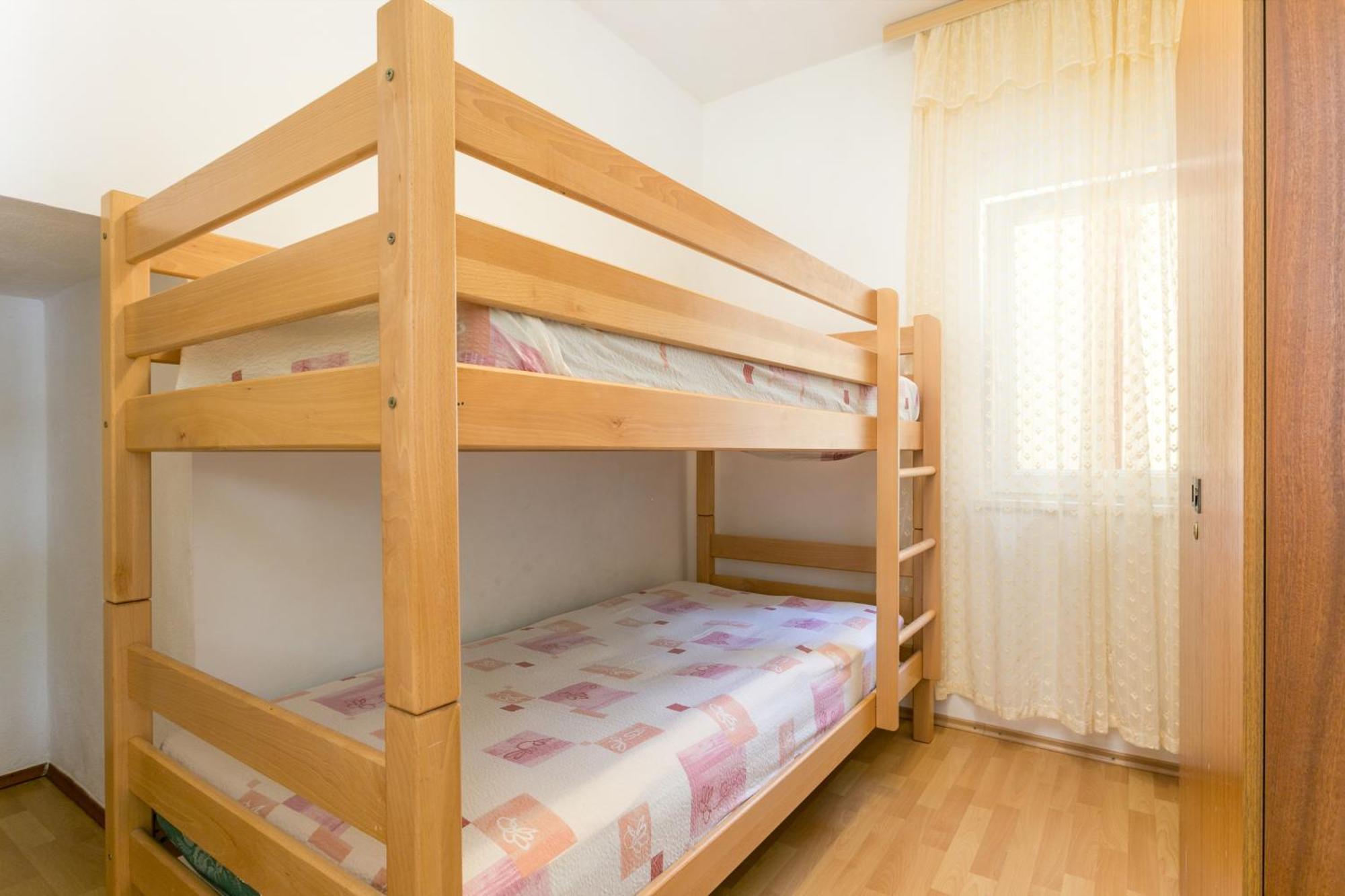 Apartments By The Sea Brela, Makarska - 18356 Extérieur photo